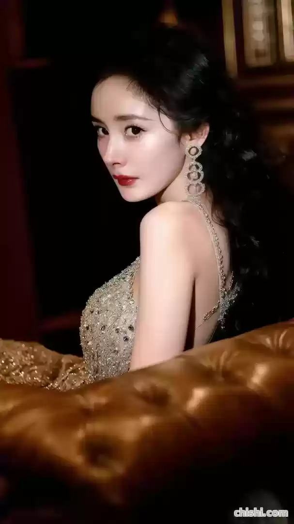 杨幂这穿搭真的太美了啊？百看不厌 第9张