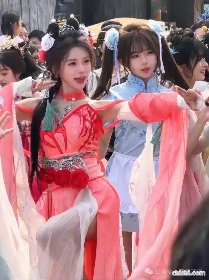 国风小聚上的美女coser，个个都是神仙颜值，这到底怎么选啊？