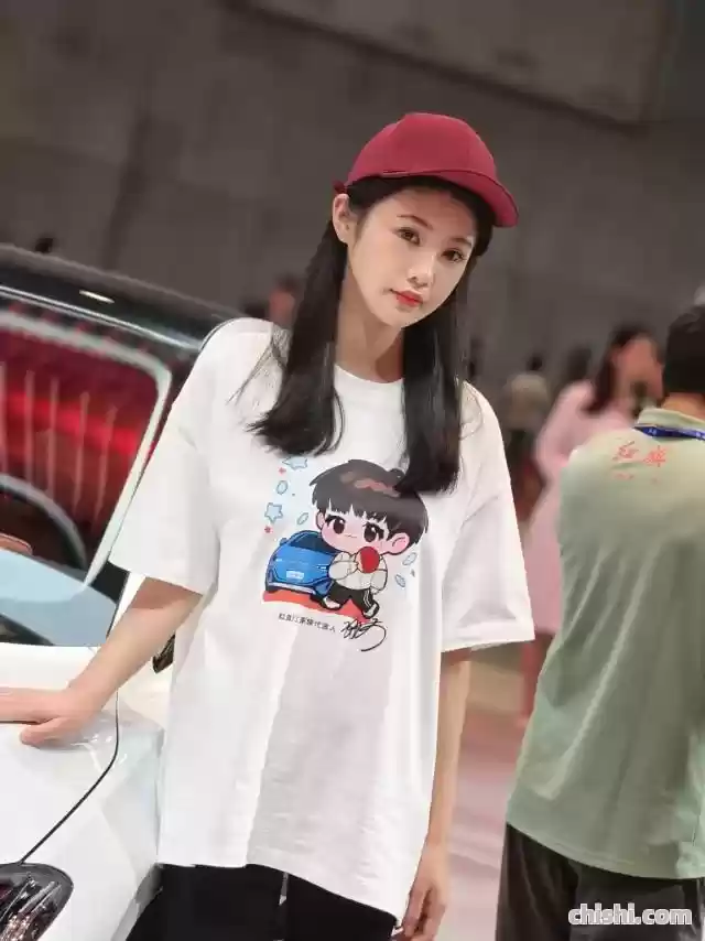 实拍上海车展模特，哪个最漂亮？ 第5张