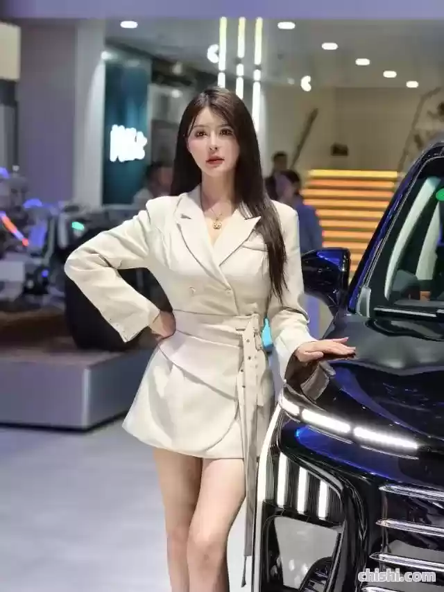实拍上海车展模特，哪个最漂亮？ 第11张