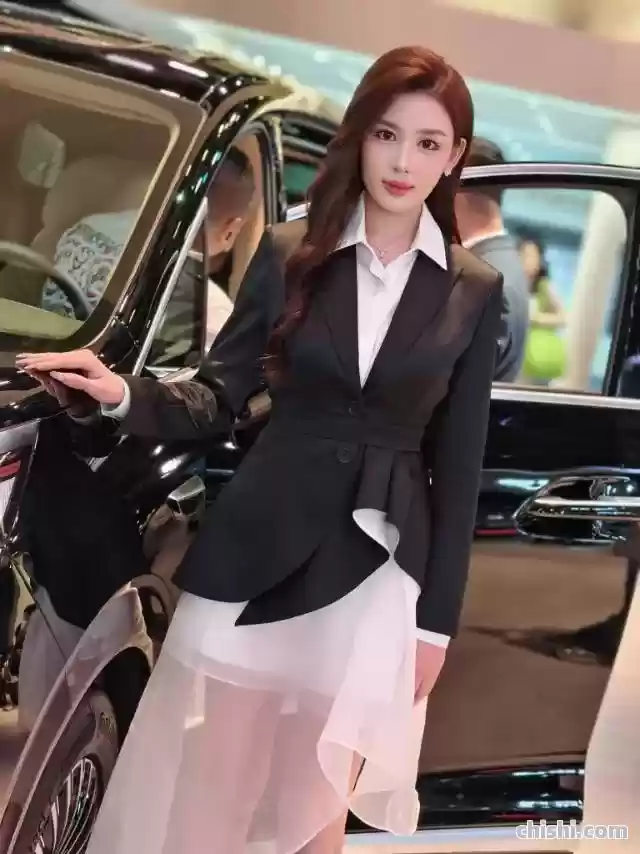 实拍上海车展模特，哪个最漂亮？ 第18张