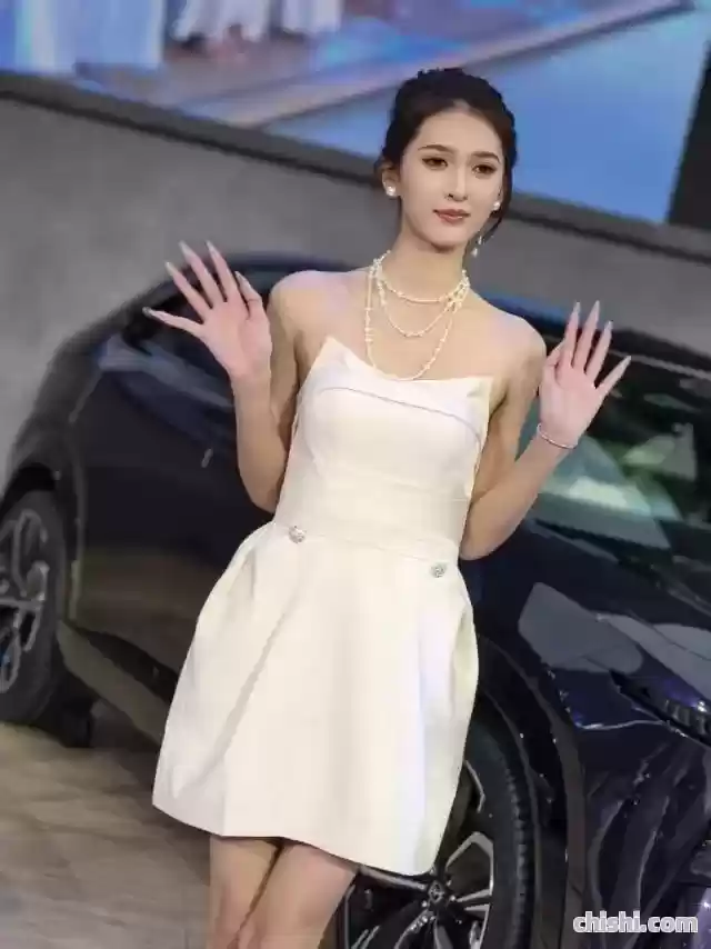 实拍上海车展模特，哪个最漂亮？ 第25张