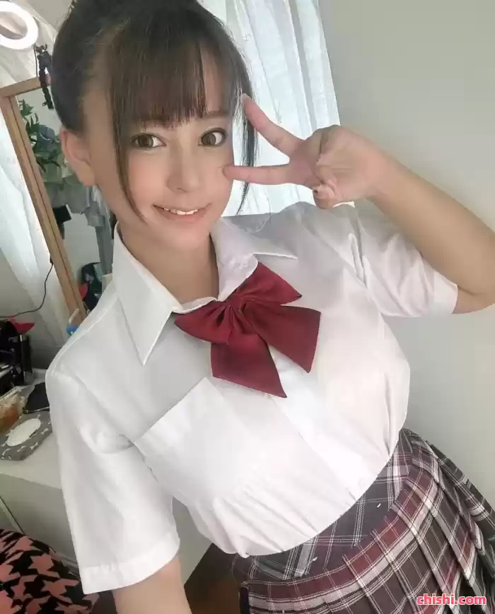 岛国美女，童颜J-R，出道即爆火！ 第5张