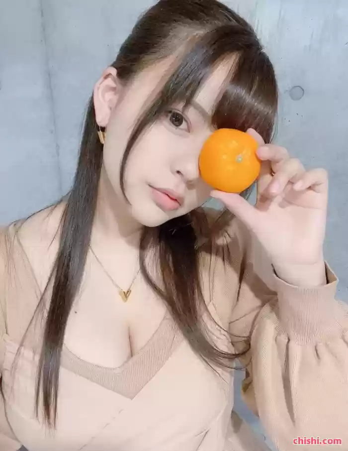 岛国美女，童颜J-R，出道即爆火！ 第7张